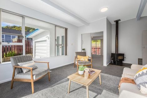 Photo of property in 10 Findhorn Place, Papakowhai, Porirua, 5024