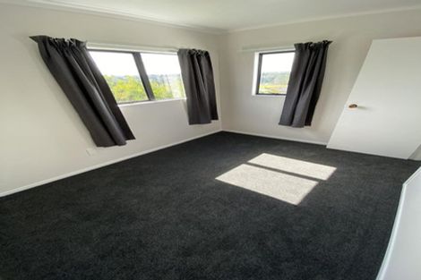 Photo of property in 16 Ebony Place, Massey, Auckland, 0614