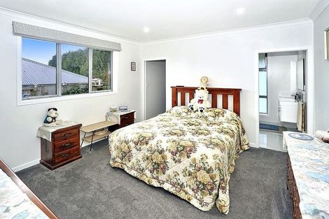 Photo of property in 14a No 2 Road, Te Puke, 3119