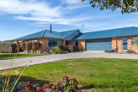 Photo of property in 4 Endelave Way, Carterton, 5713