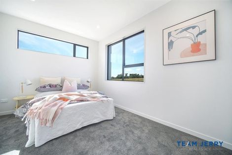Photo of property in 1 Heketara Way, Massey, 0614