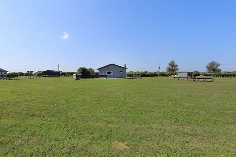 Photo of property in 357 Ketemarae Road, Hawera, 4675