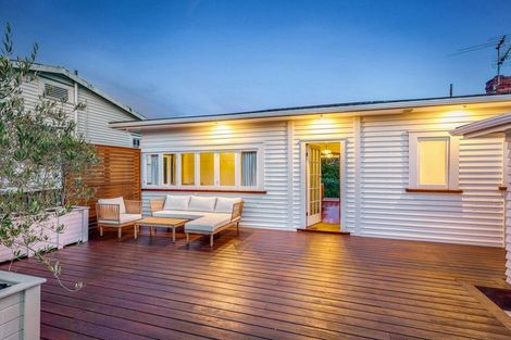 Photo of property in 1/113 Glendale Road, Glen Eden, Auckland, 0602