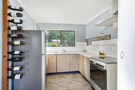 Photo of property in 22 Shackle Lane, Whitby, Porirua, 5024