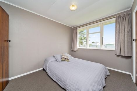 Photo of property in 3 Sutton Place, Hawera, 4610