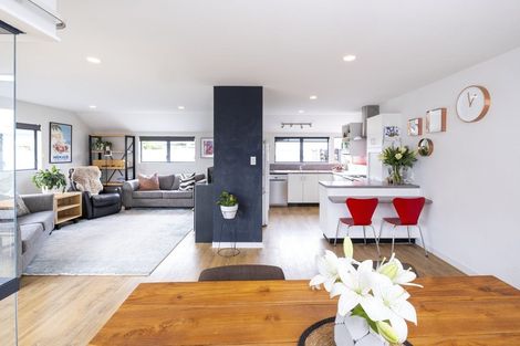 Photo of property in 18a Wharerangi Road, Tamatea, Napier, 4112
