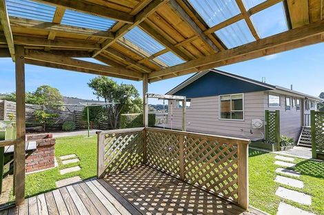Photo of property in 14 Hicks Close, Whitby, Porirua, 5024