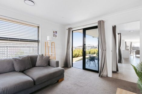 Photo of property in 51 Manawa Road, Papamoa Beach, Papamoa, 3118