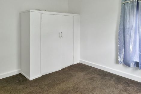 Photo of property in 28b Fruitvale Road, New Lynn, Auckland, 0600