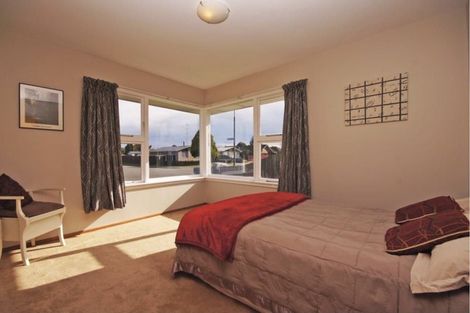 Photo of property in 32 Skerten Avenue, Hornby, Christchurch, 8042