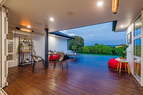 Photo of property in 61 Hartwell Drive, Kelvin Grove, Palmerston North, 4470