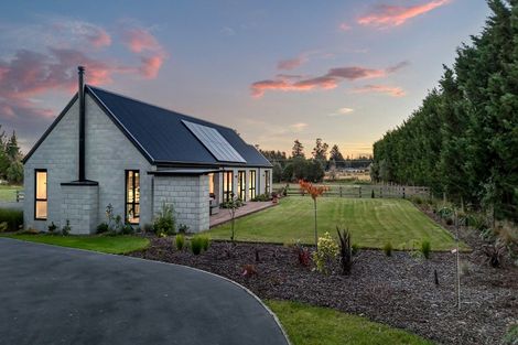 Photo of property in 7 Adian Way, Loburn, Rangiora, 7472