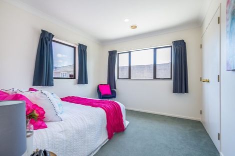 Photo of property in 942 High Street, Avalon, Lower Hutt, 5011