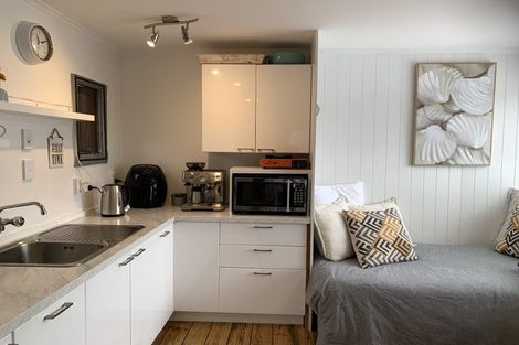 Photo of property in 42 Sea View Road, Baylys Beach, Dargaville, 0377