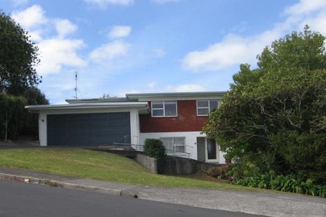 Photo of property in 2/14 Ellice Road, Totara Vale, Auckland, 0629