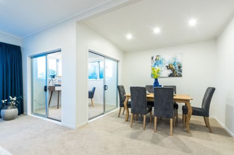 Photo of property in 176 Ti Rakau Drive, Pakuranga Heights, Auckland, 2010