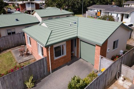 Photo of property in 5 Pohutukawa Grove, Titahi Bay, Porirua, 5022