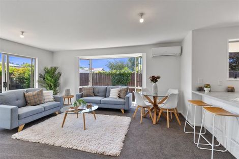 Photo of property in 3/200 Wainoni Road, Avondale, Christchurch, 8061