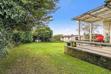 Photo of property in 27 Island View Road, Western Heights, Rotorua, 3015