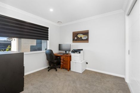 Photo of property in 19 Mike Smith Drive, Cambridge, 3434