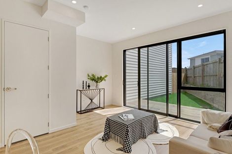 Photo of property in 2/40 Bahari Drive, Ranui, Auckland, 0612