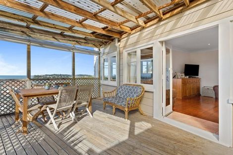 Photo of property in 17b Brightside Road, Stanmore Bay, Whangaparaoa, 0932