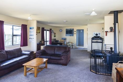 Photo of property in 19 Finsbury Street, Islington, Christchurch, 8042