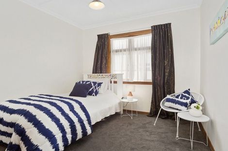 Photo of property in 27 Hardy Street, Waterloo, Lower Hutt, 5011