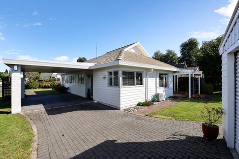 Photo of property in 35 Halyard Close, Flagstaff, Hamilton, 3210