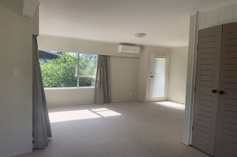 Photo of property in 1/4 Mahuta Grove, Northcote, Auckland, 0627