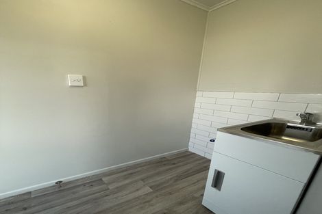 Photo of property in 1/42-44 Opaheke Road, Opaheke, Papakura, 2113