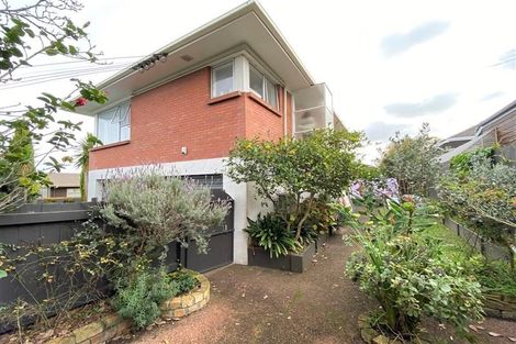 Photo of property in 1/13 Richards Avenue, Forrest Hill, Auckland, 0620