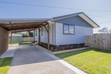 Photo of property in 3 Michael Road, Paraparaumu Beach, Paraparaumu, 5032