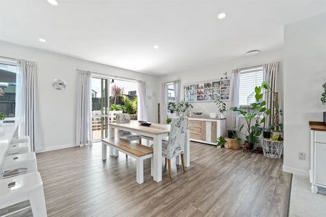 Photo of property in 15 Parkview Drive, Gulf Harbour, Whangaparaoa, 0930