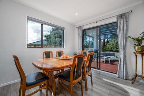 Photo of property in 73a Granville Drive, Massey, Auckland, 0614