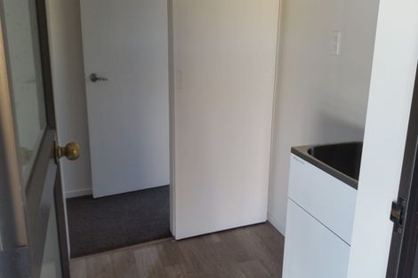 Photo of property in 60 Hillcrest Drive, Kelvin Grove, Palmerston North, 4414