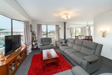 Photo of property in 49 Cambridge Terrace, Masterton, 5810