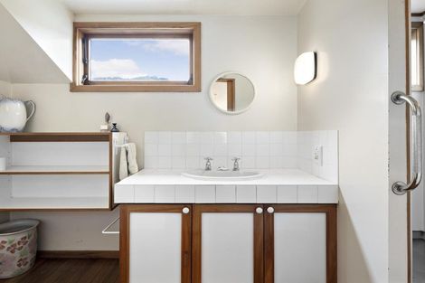 Photo of property in 157 Marine Parade, Eastbourne, Lower Hutt, 5013