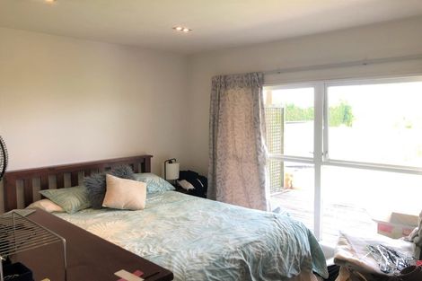 Photo of property in 1/42 Seacliffe Avenue, Belmont, Auckland, 0622