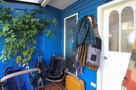 Photo of property in 30f4 Lyall Parade, Lyall Bay, Wellington, 6022