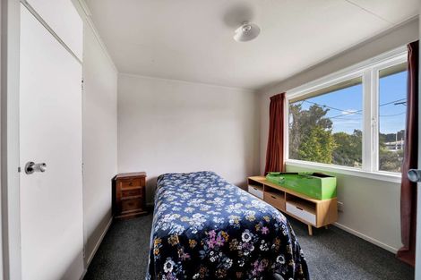 Photo of property in 3 George Street, Clinton, 9534