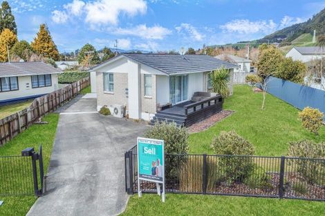Photo of property in 6 Warihi Place, Ngongotaha, Rotorua, 3010