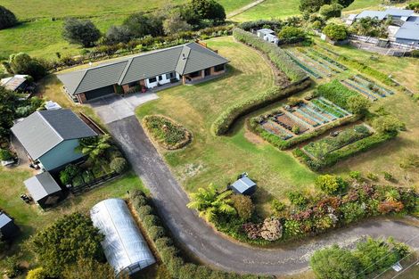 Photo of property in 347 Henwood Road, Hillsborough, New Plymouth, 4372