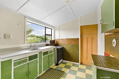 Photo of property in 21 Helston Road, Johnsonville, Wellington, 6037