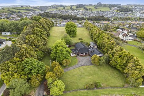 Photo of property in 11 Gracechurch Drive, Flat Bush, Auckland, 2016