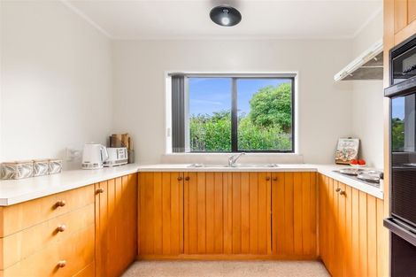 Photo of property in 35 Ngaio Road, Waikanae, 5036