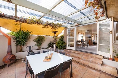 Photo of property in 163 College Street, Awapuni, Palmerston North, 4412