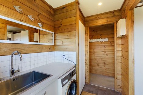 Photo of property in 65 Queens Road, Waikanae Beach, Waikanae, 5036