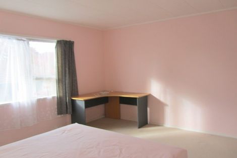 Photo of property in 26 Santiago Crescent, Unsworth Heights, Auckland, 0632