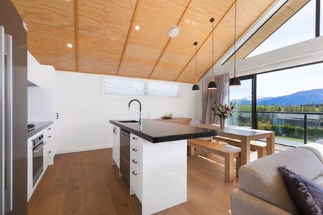 Photo of property in 1b Rannoch Drive, Jacks Point, Queenstown, 9371